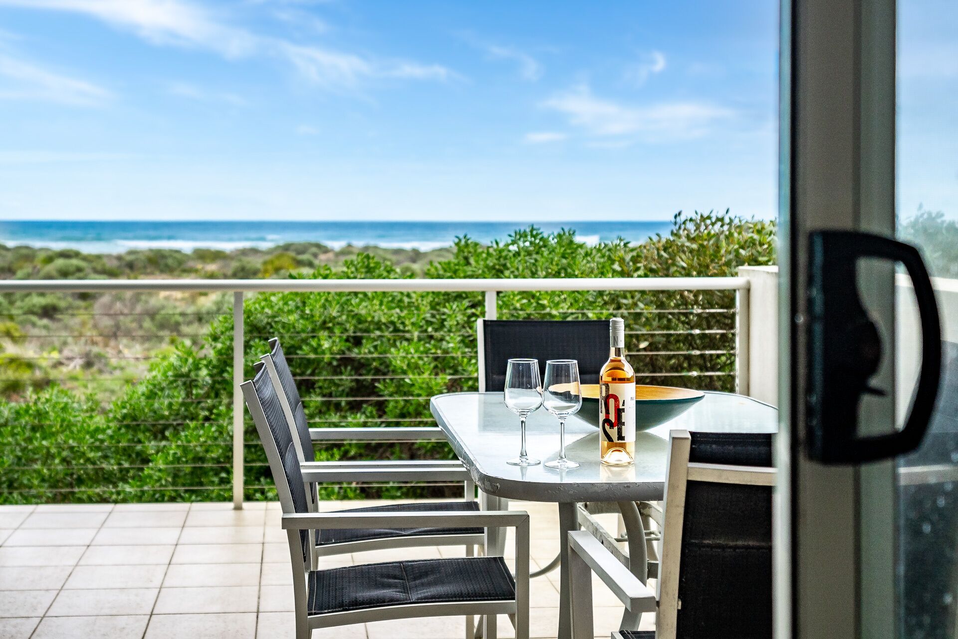 Absolute Luxury Beachfront Middleton — image 10