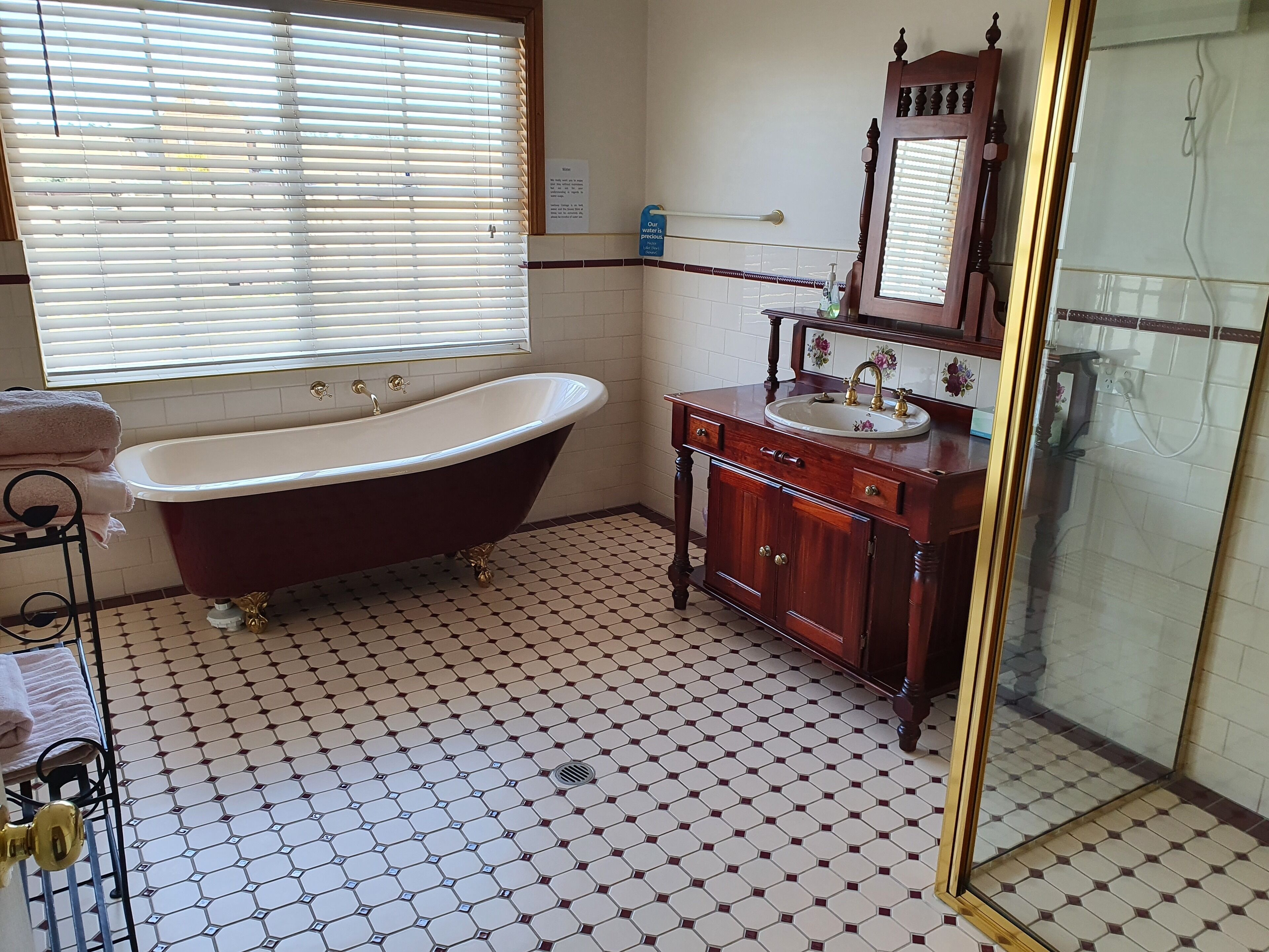 Lachney Cottage Dalgety - Snowy Mountains Holiday Accommodation — image 14