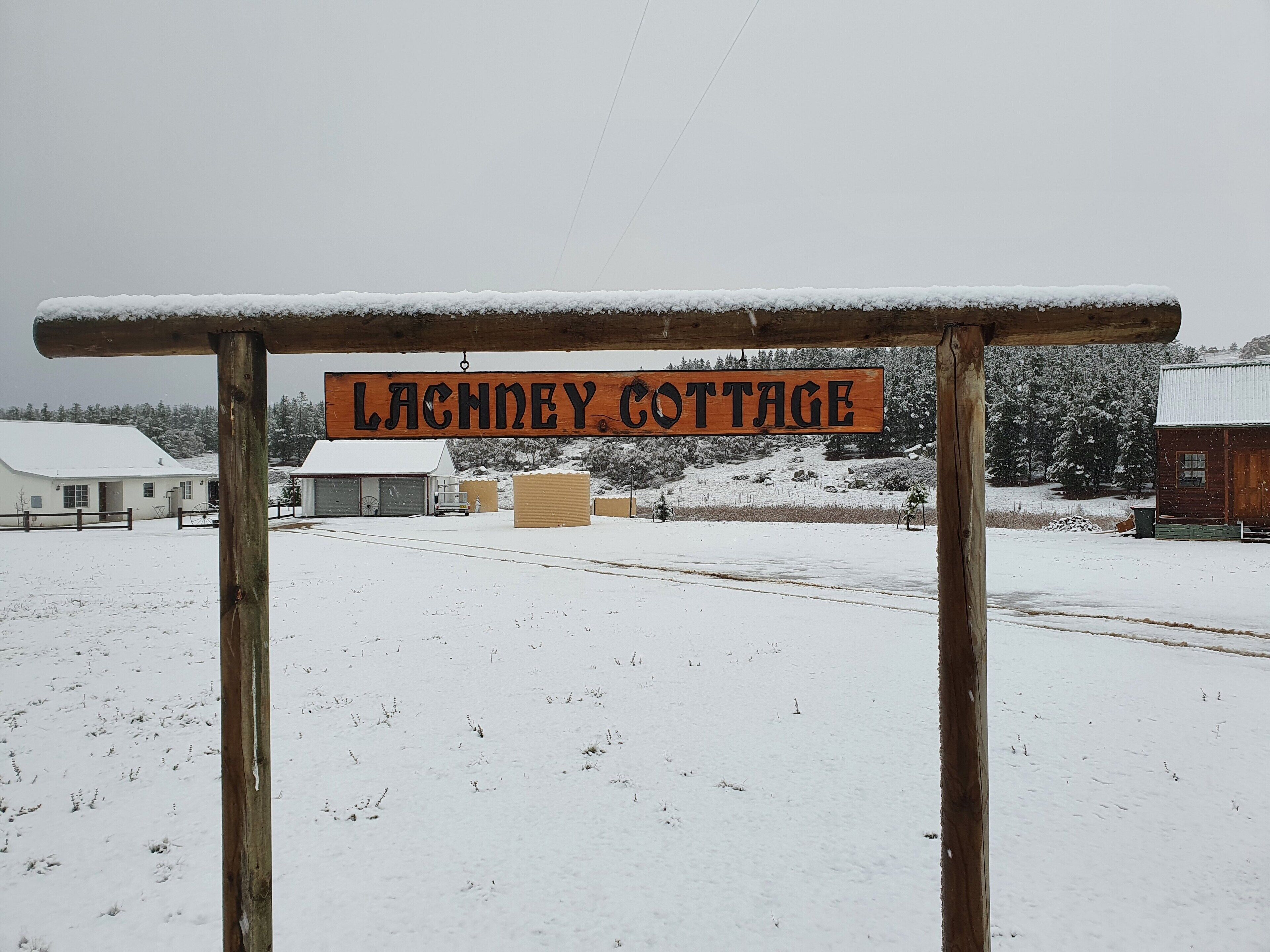 Lachney Cottage Dalgety - Snowy Mountains Holiday Accommodation — image 2