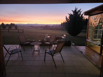 Lachney Cottage Dalgety - Snowy Mountains Holiday Accommodation