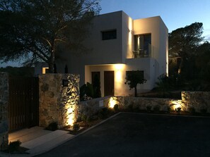 Exterior - Stunning detached villa with private pool on award winning Las Colinas golf (Orihuela)