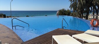 Superbe villa individuelle de 3 chambres avec piscine privée primée Las Colinas Gol