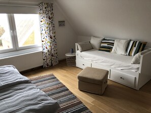 3 bedrooms, iron/ironing board, travel cot, free WiFi