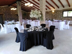 Banquet hall
