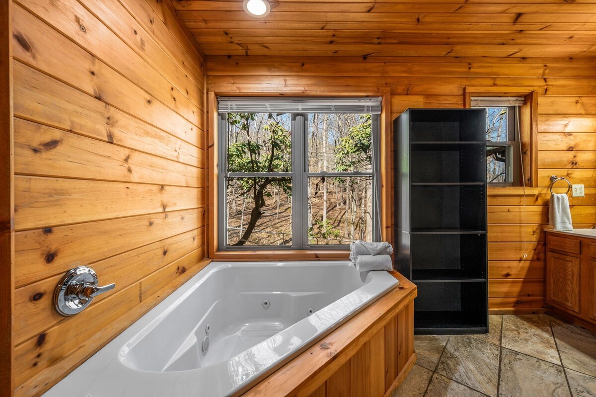 Photo 128 of Homespun Hospitality, Pet-Friendly, Fenced in Backyard, Walk to Downtown