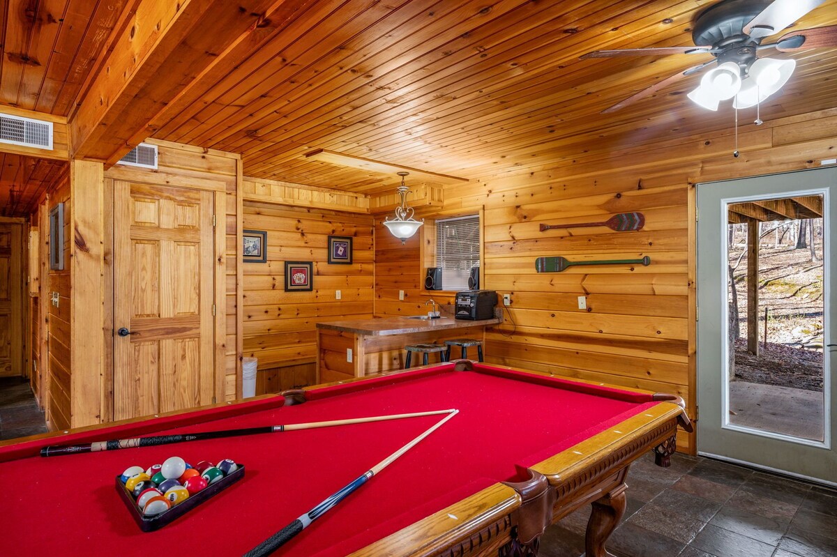 Photo 104 of Homespun Hospitality, Pet-Friendly, Fenced in Backyard, Walk to Downtown