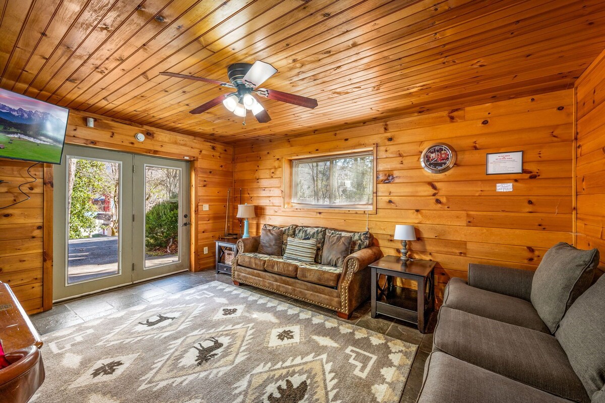 Photo 109 of Homespun Hospitality, Pet-Friendly, Fenced in Backyard, Walk to Downtown