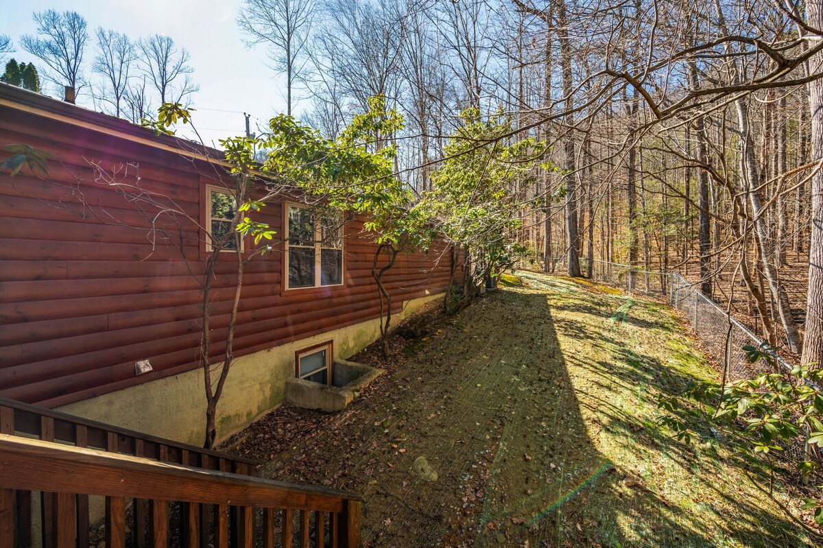 Photo 80 of Homespun Hospitality, Pet-Friendly, Fenced in Backyard, Walk to Downtown