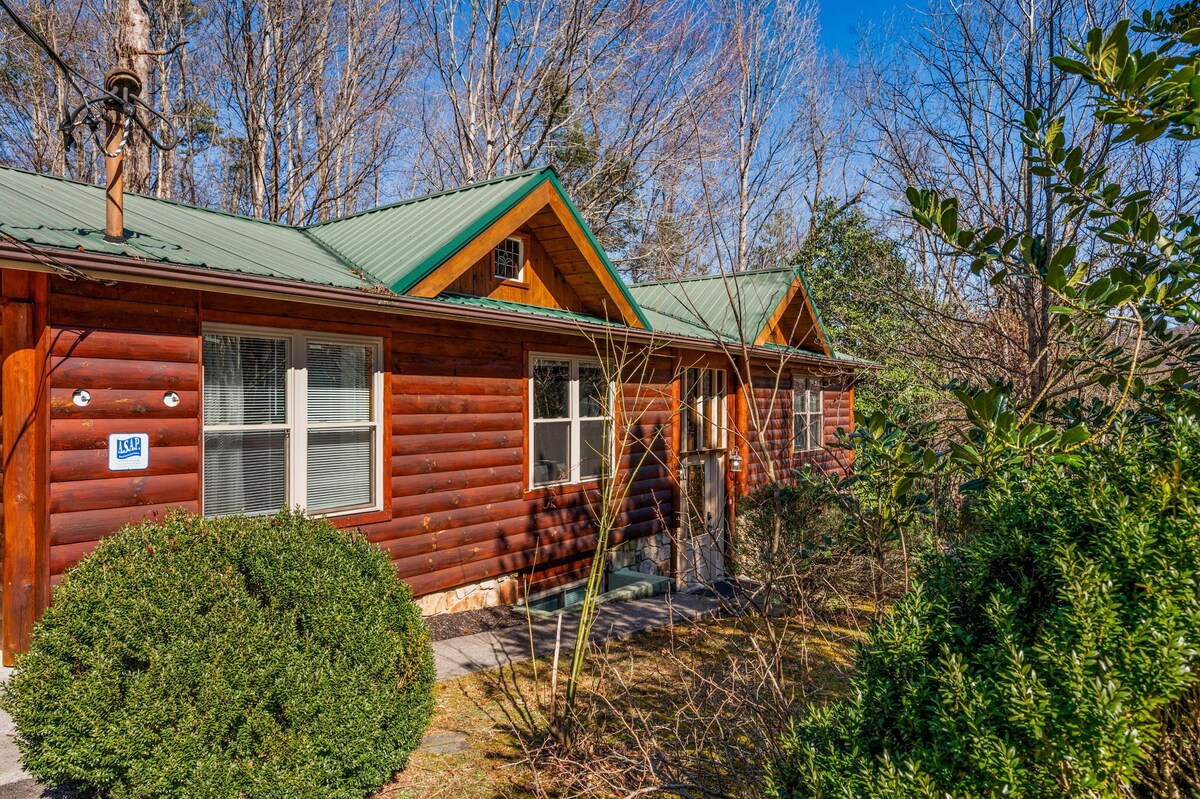 Photo 74 of Homespun Hospitality, Pet-Friendly, Fenced in Backyard, Walk to Downtown