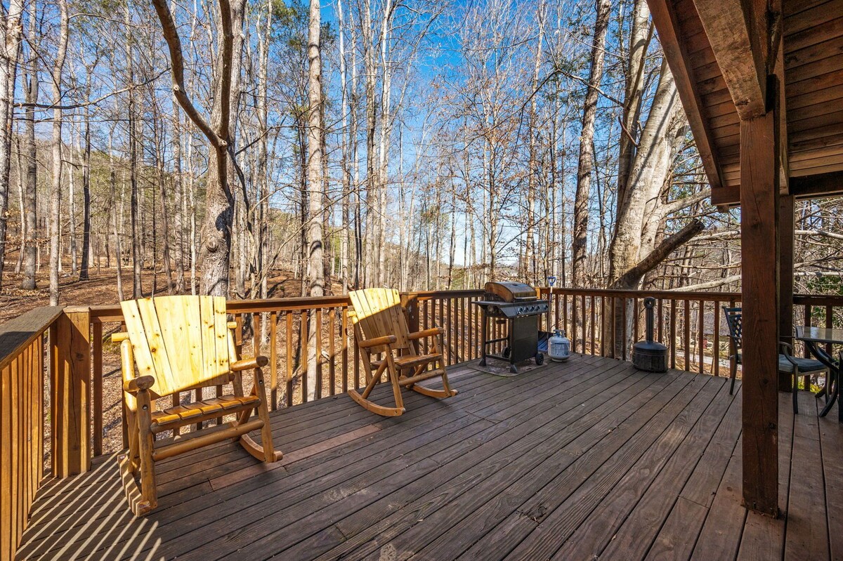 Photo 83 of Homespun Hospitality, Pet-Friendly, Fenced in Backyard, Walk to Downtown