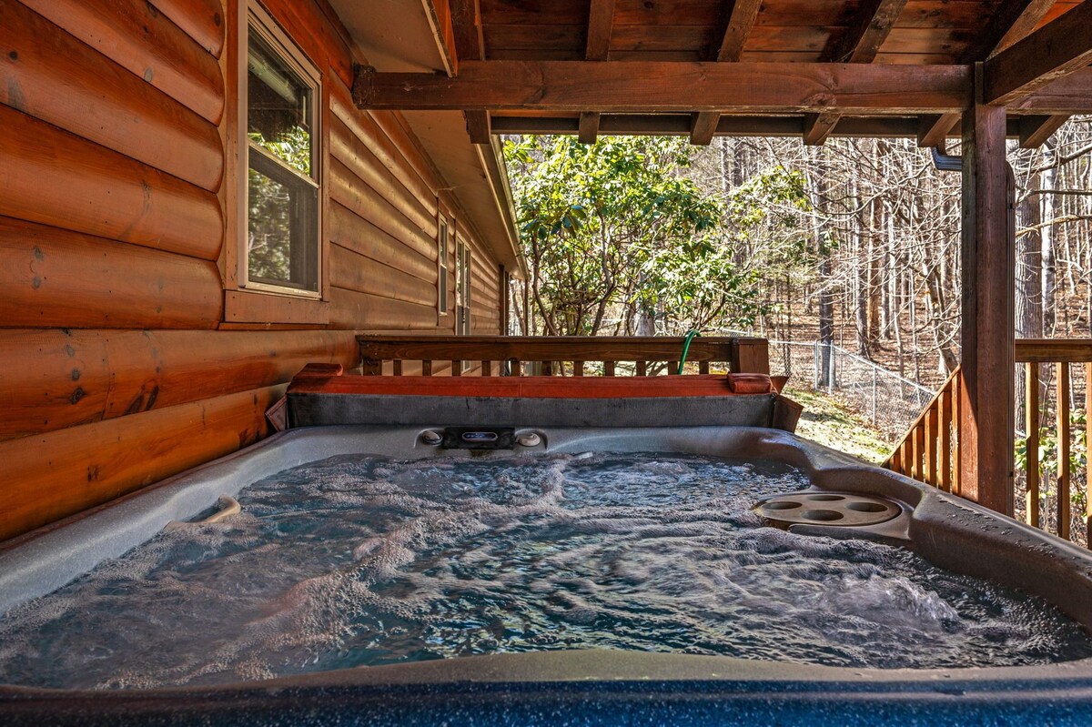 Photo 86 of Homespun Hospitality, Pet-Friendly, Fenced in Backyard, Walk to Downtown