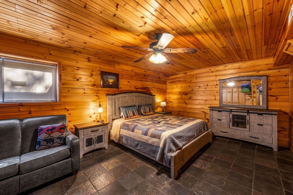 Photo 96 of Homespun Hospitality, Pet-Friendly, Fenced in Backyard, Walk to Downtown