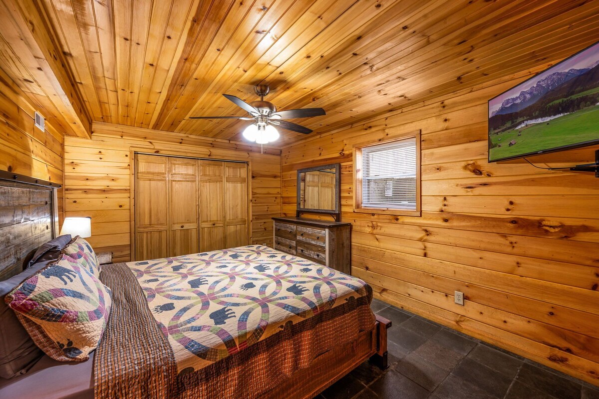 Photo 99 of Homespun Hospitality, Pet-Friendly, Fenced in Backyard, Walk to Downtown