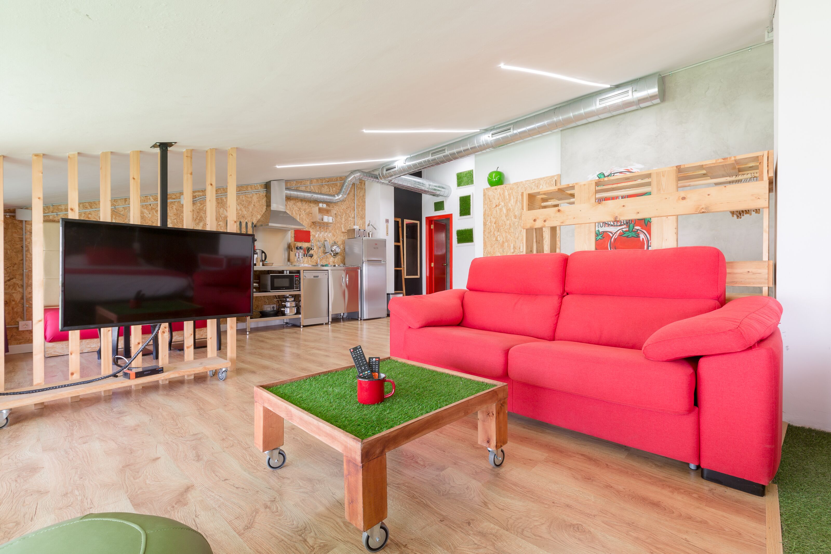 loft, terrace (penthouse) | living room | flat-screen tv