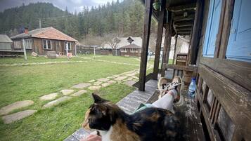 Bungalow cơ bản, nhiều giường | Hiên