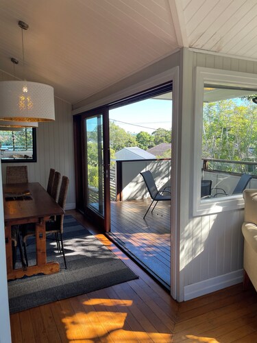 Lone Pine Lodge - great for business, family, pets