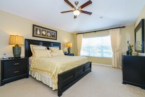 6 bedrooms, in-room safe, iron/ironing board, travel crib - Luxury 5 Star Vacation Villa - Frozen Themed Room (Kississmmee)