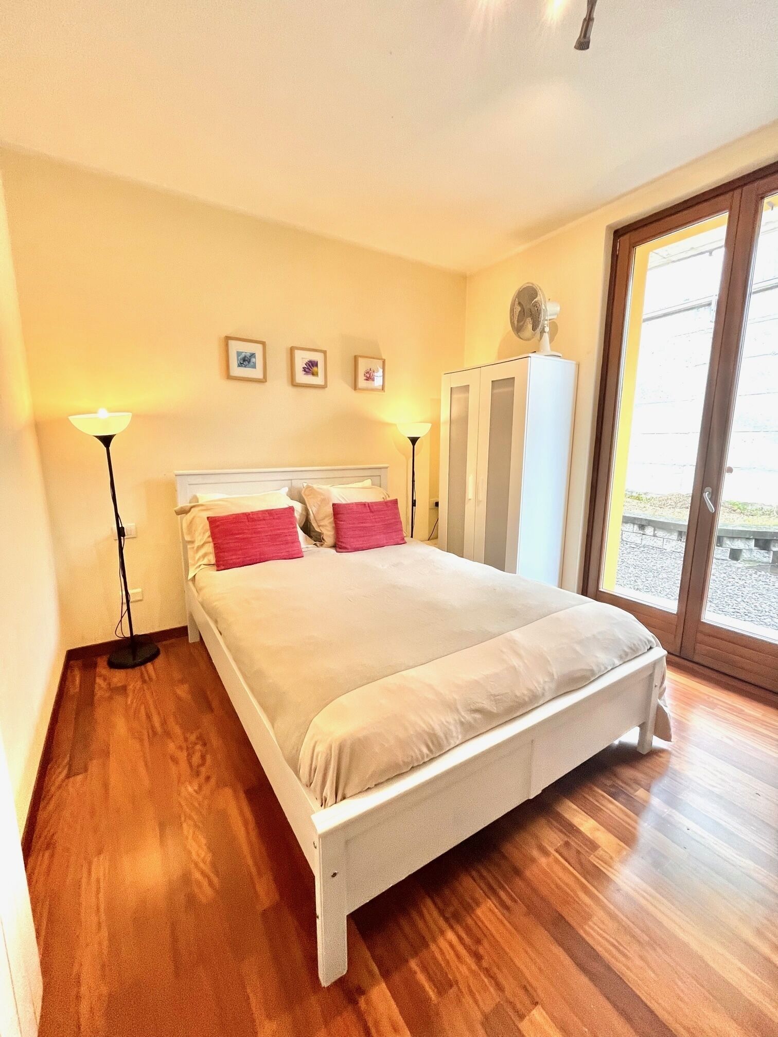 Ideally located Apartment with Private Pool 