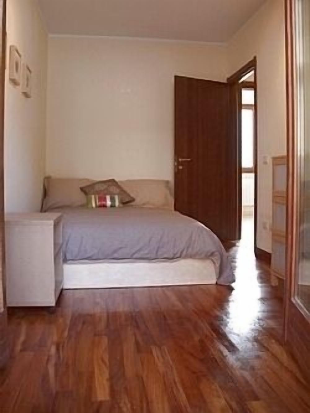 Ideally located Apartment with Private Pool 