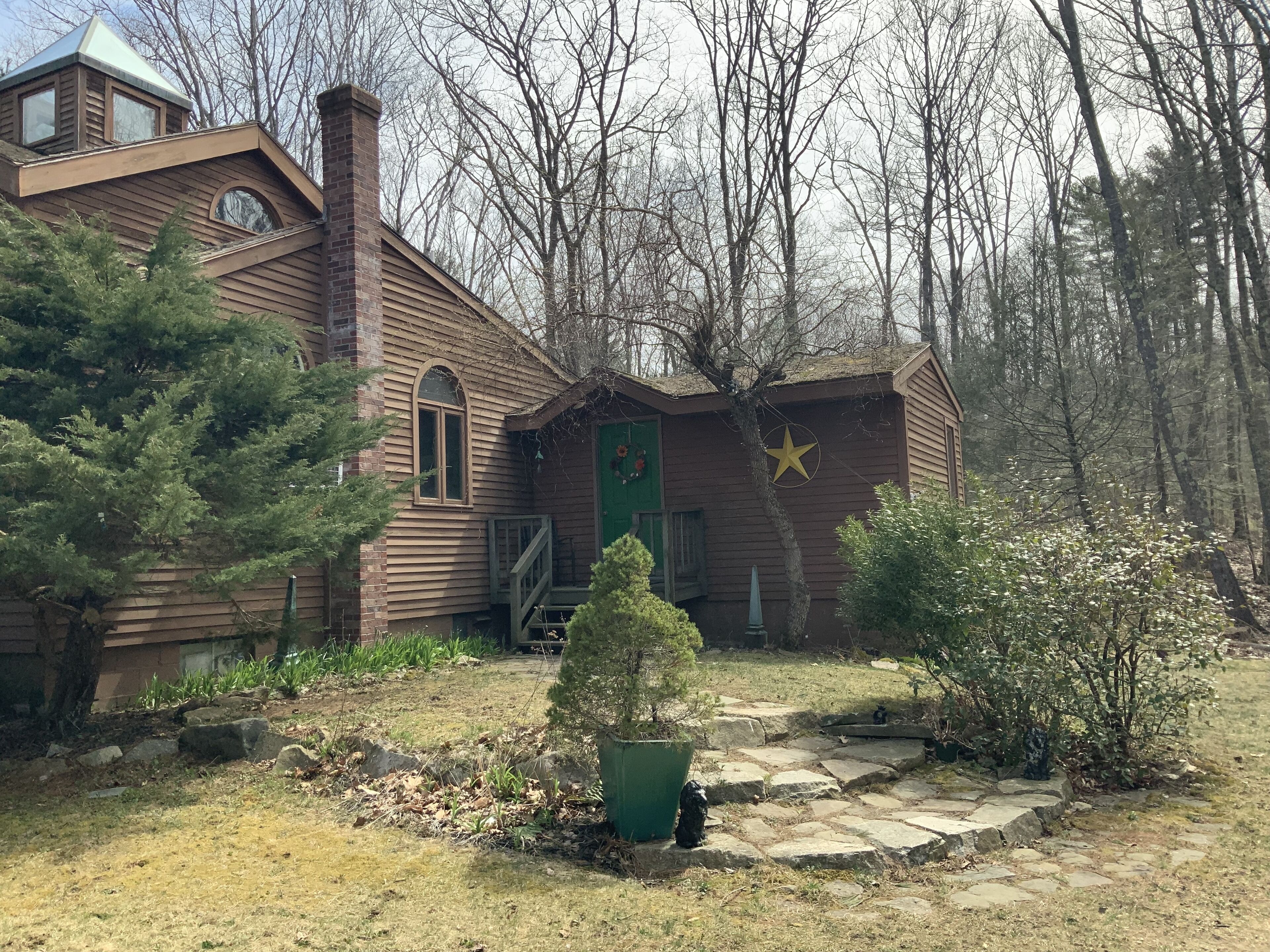 Cedar Home, 3BR, W/ Loft, 1.5BA, 5,180Ft Walk To Beach, Close Center Of The Town