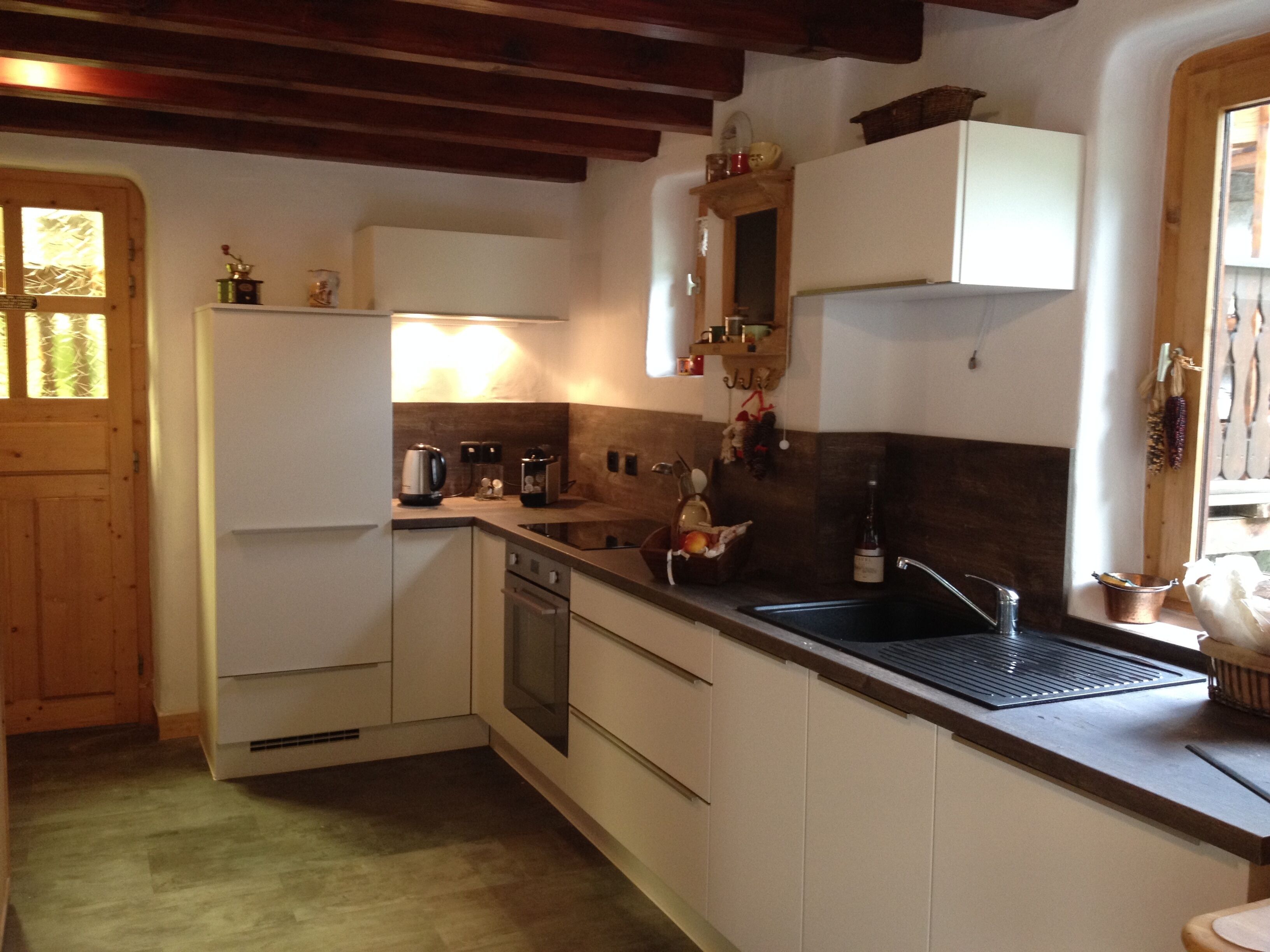 Chalet in Champagny-en-Vanoise, skiing domain of La Plagne, Terrace, Parking