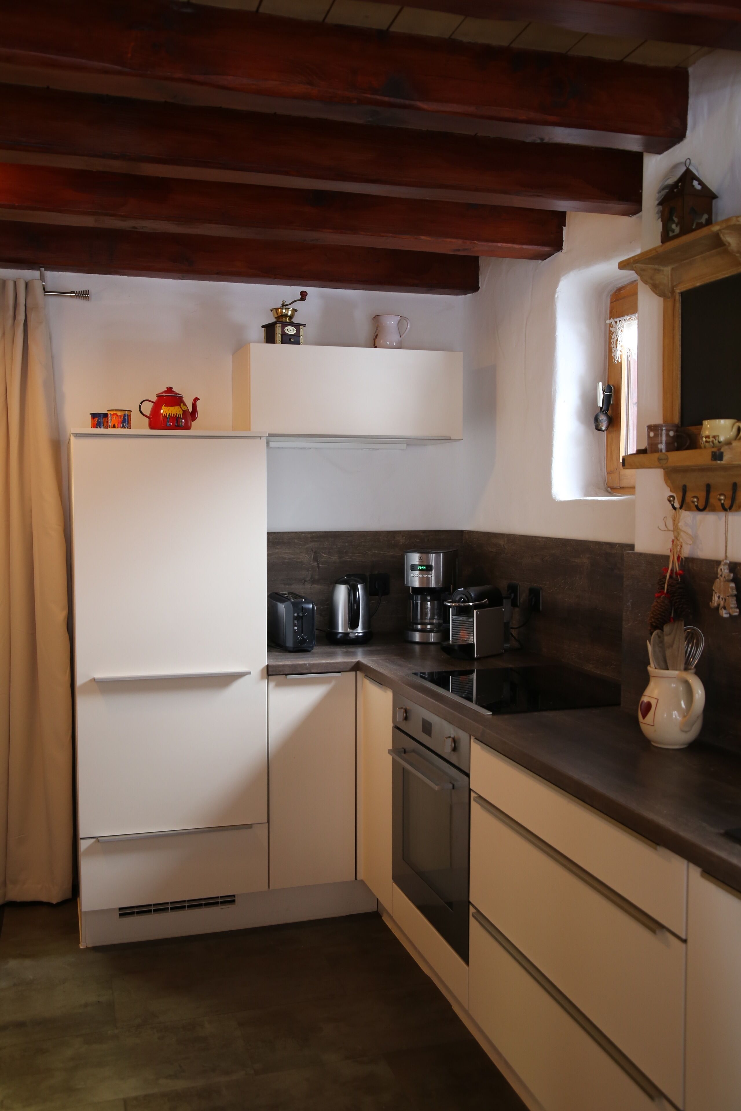 Chalet in Champagny-en-Vanoise, skiing domain of La Plagne, Terrace, Parking