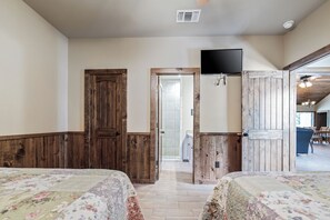 5 bedrooms, WiFi