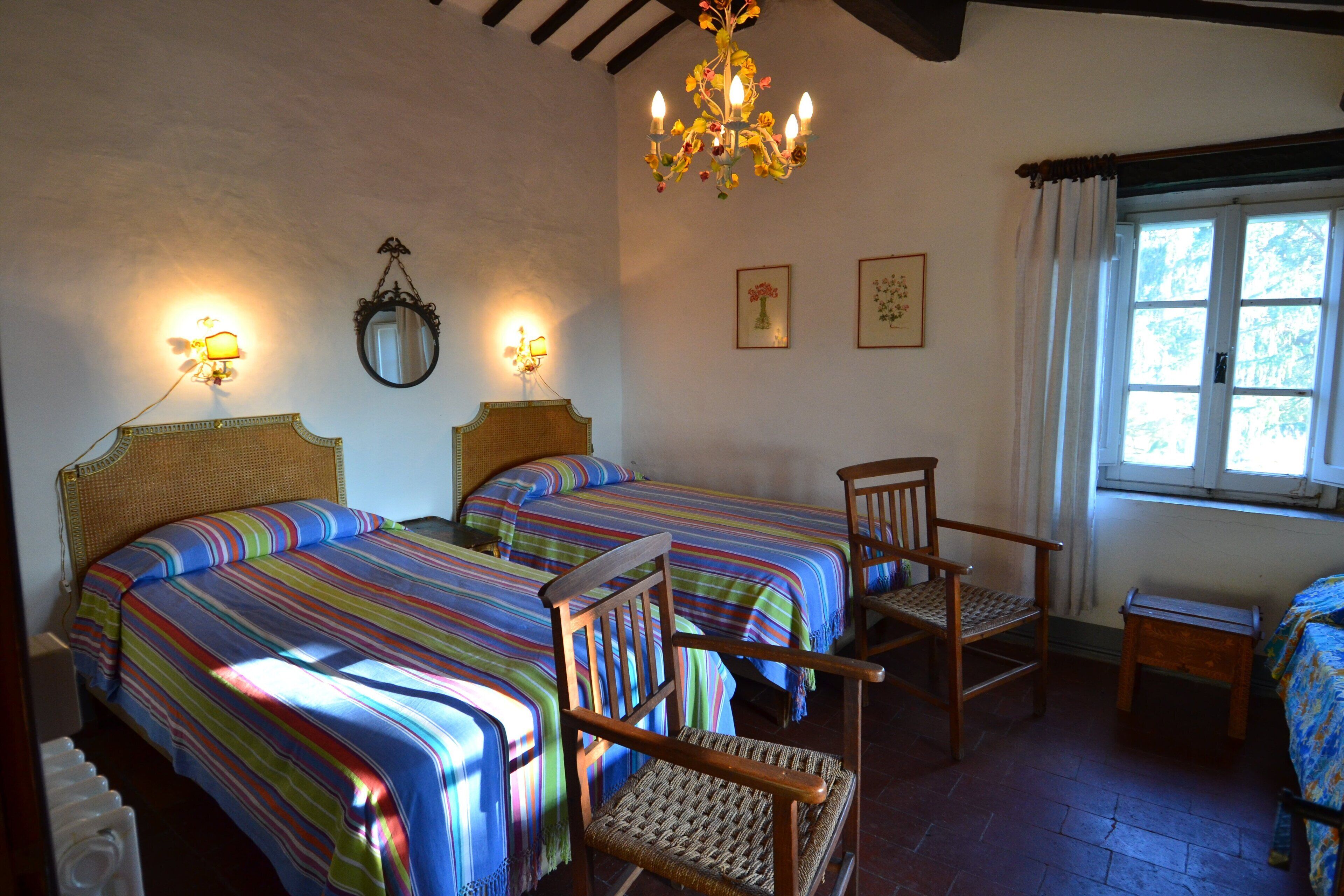 7 slaapkamers, een strijkplank/strijkijzer, gratis wifi, beddengoed