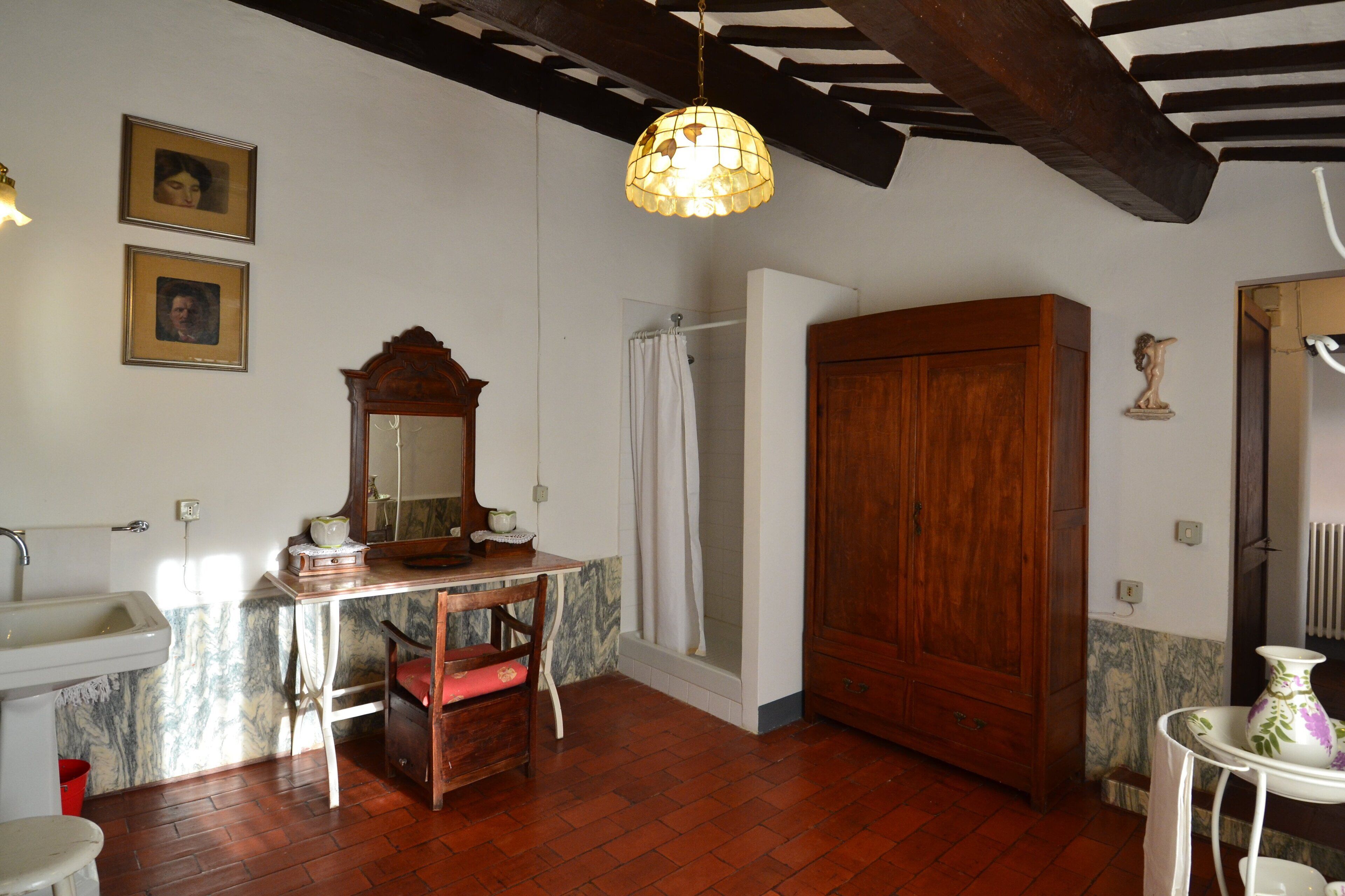 Villa in Città della Pieve. A peaceful oasis among woods and olive groves