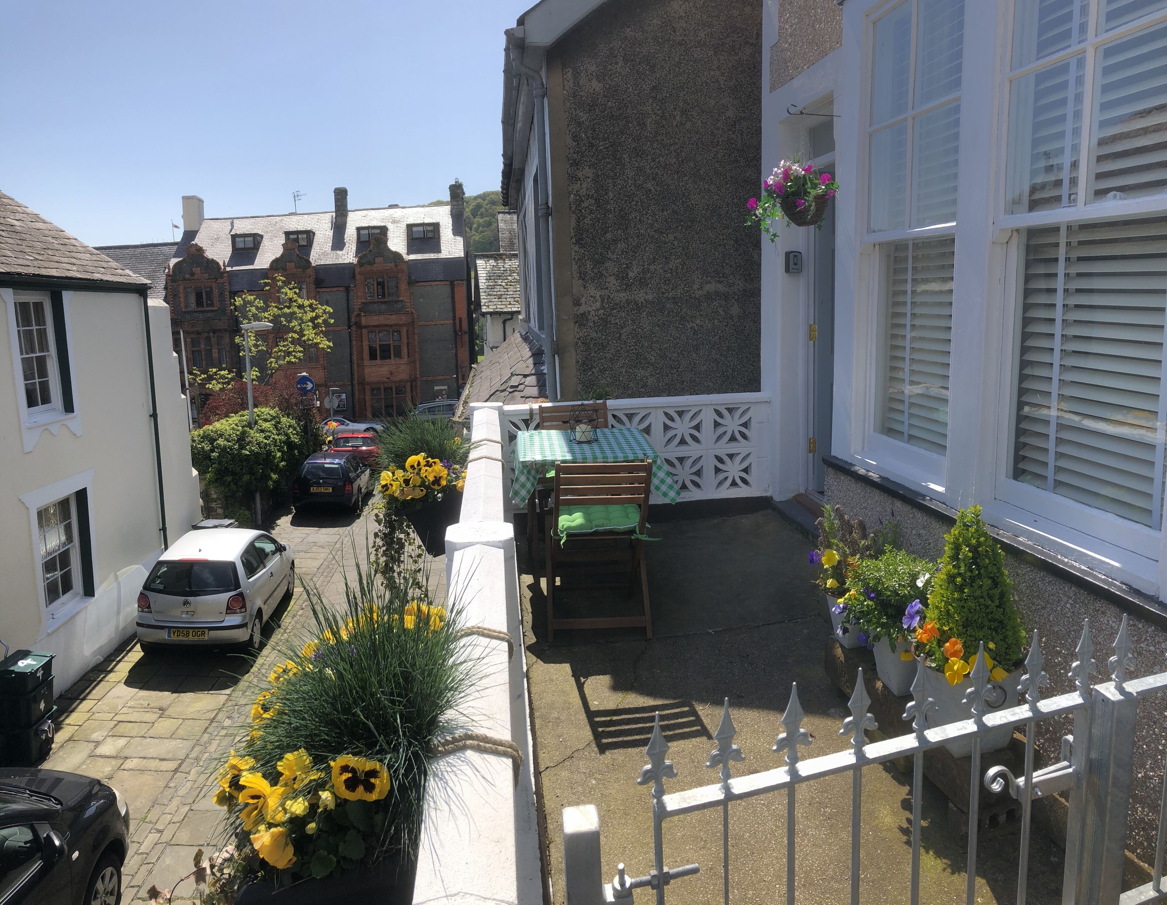 NEW - Downtown Cottage, in the heart of town