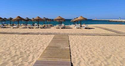 Excellent apartment at 50 mtrs. beach with sea view, saltwater pool