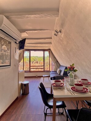 Dining - Beautiful Panoramic View apartment in Sarlat center (Franreal) (Sarlat-la-Canéda)