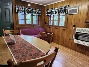 Interior - 2 Bedroom / 2 bath Cabin - Moreno's Cottages Celebrating 100 years! (Ray Brook)