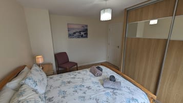 1 bedroom, iron/ironing board, travel cot, WiFi