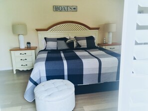 4 Schlafzimmer, Bügeleisen/Bügelbrett, Reisekinderbett, WLAN