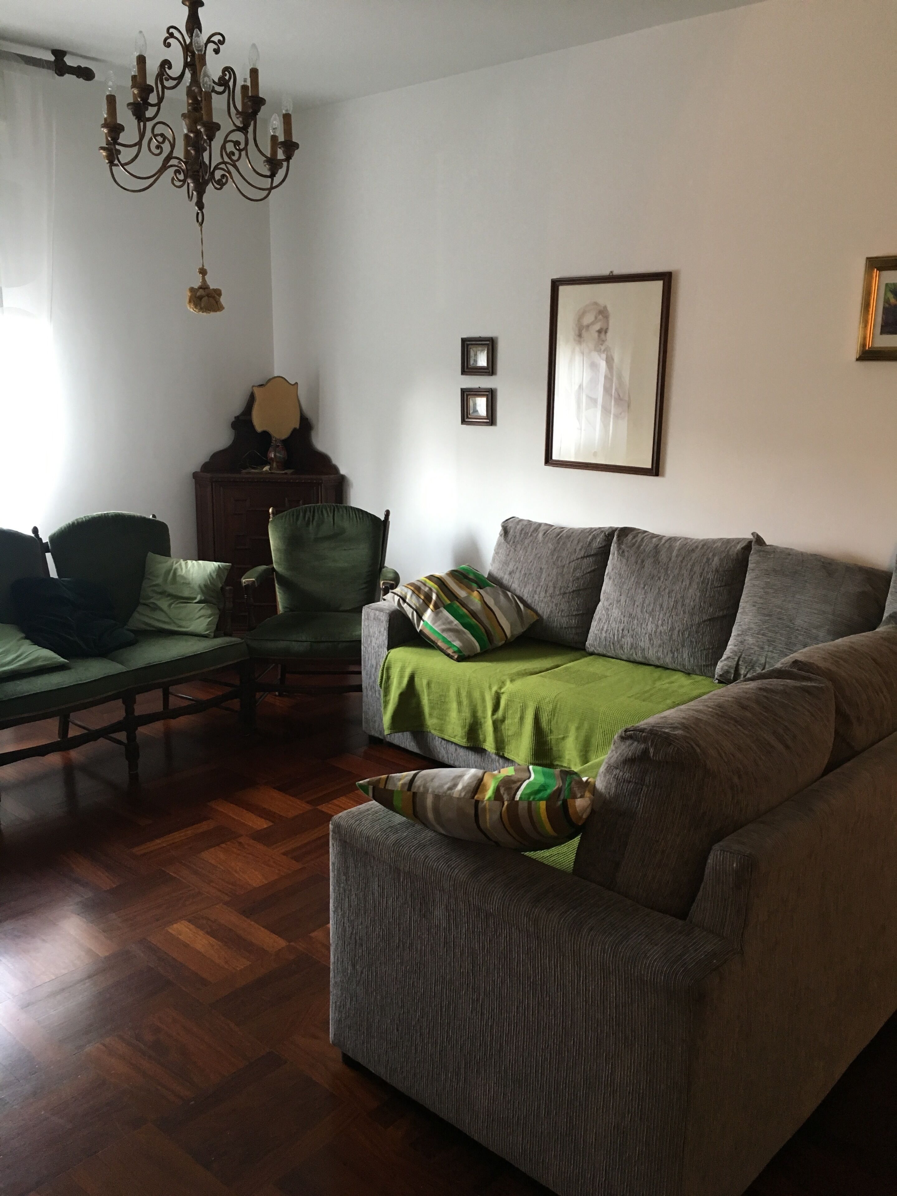 110 SQM Apartment - 2 BEDROOMS AND 2 BATHROOMS - EXPENSES AND SERVICES INCLUDED - FREE WI-FI