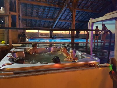 Ferme d'Antan Gers 2 party rooms 30+ heated pool spa .private lake fishing.