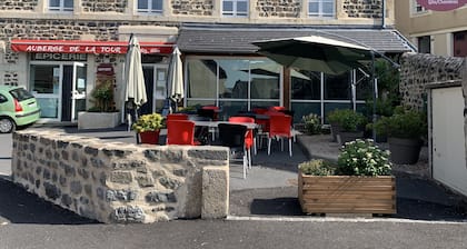 Auberge de la Tour Bar Restaurant Supermercados