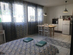 Strykejern/-brett, reiseseng for barn, wi-fi (inkludert) og sengetøy