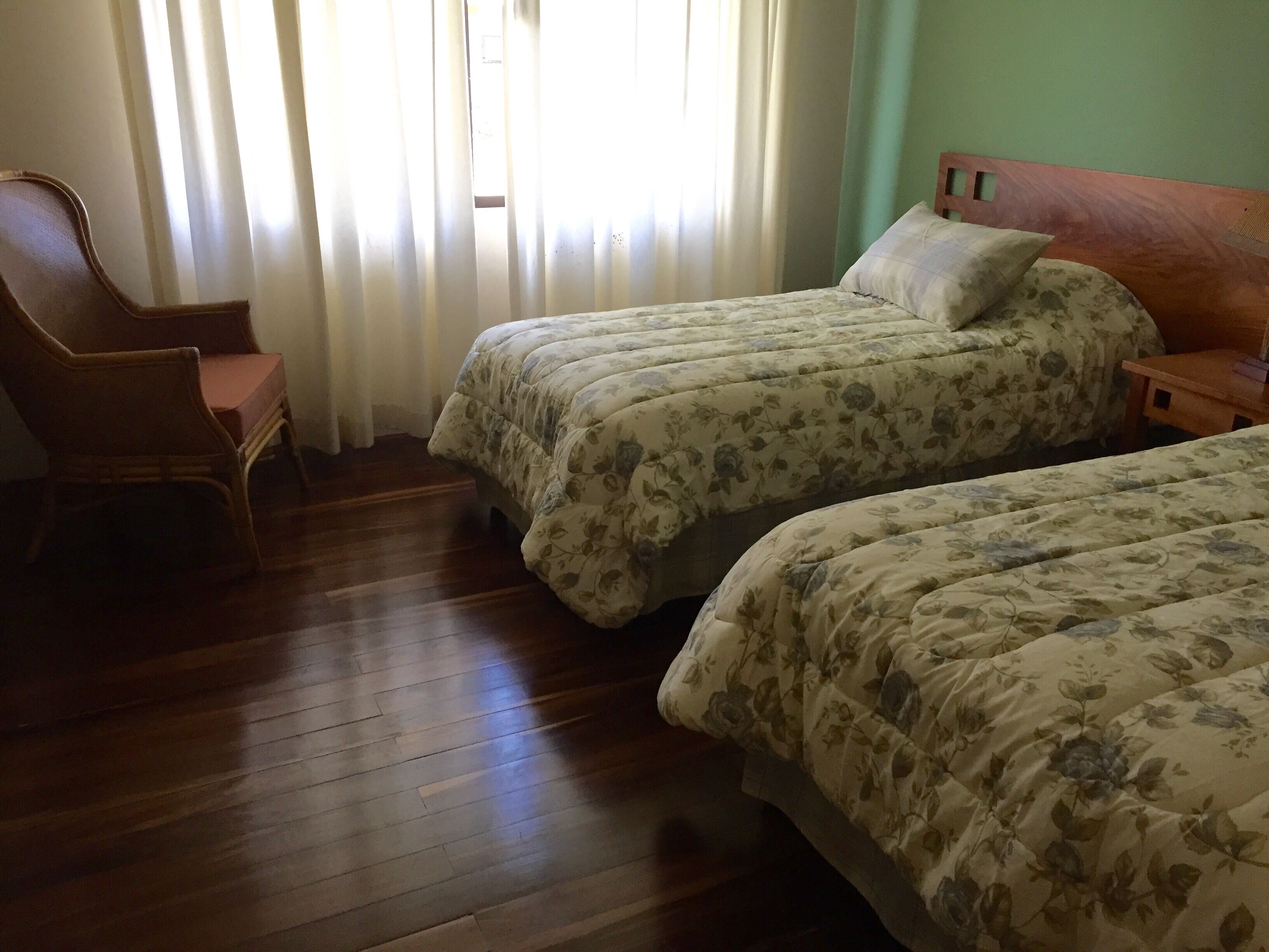 Spacious house with spectacular views of the lake and Arenal volcano