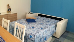 1 chambre, fer et planche à repasser, Wi-Fi gratuit, draps fournis