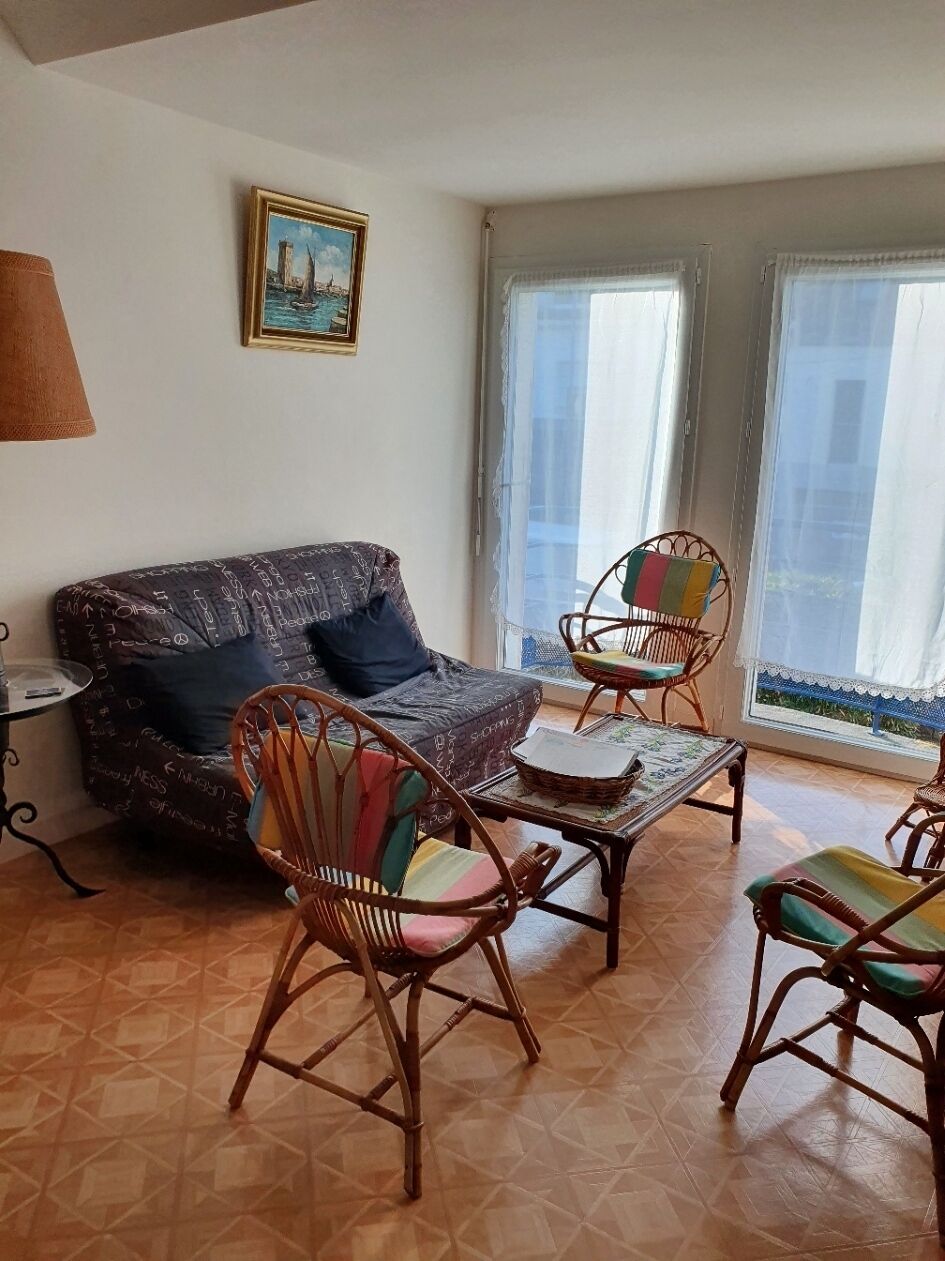 Apart. Indept, 4 Rooms On The 1st Floor Of A House, Well Located, Garden, Garage - Carnac