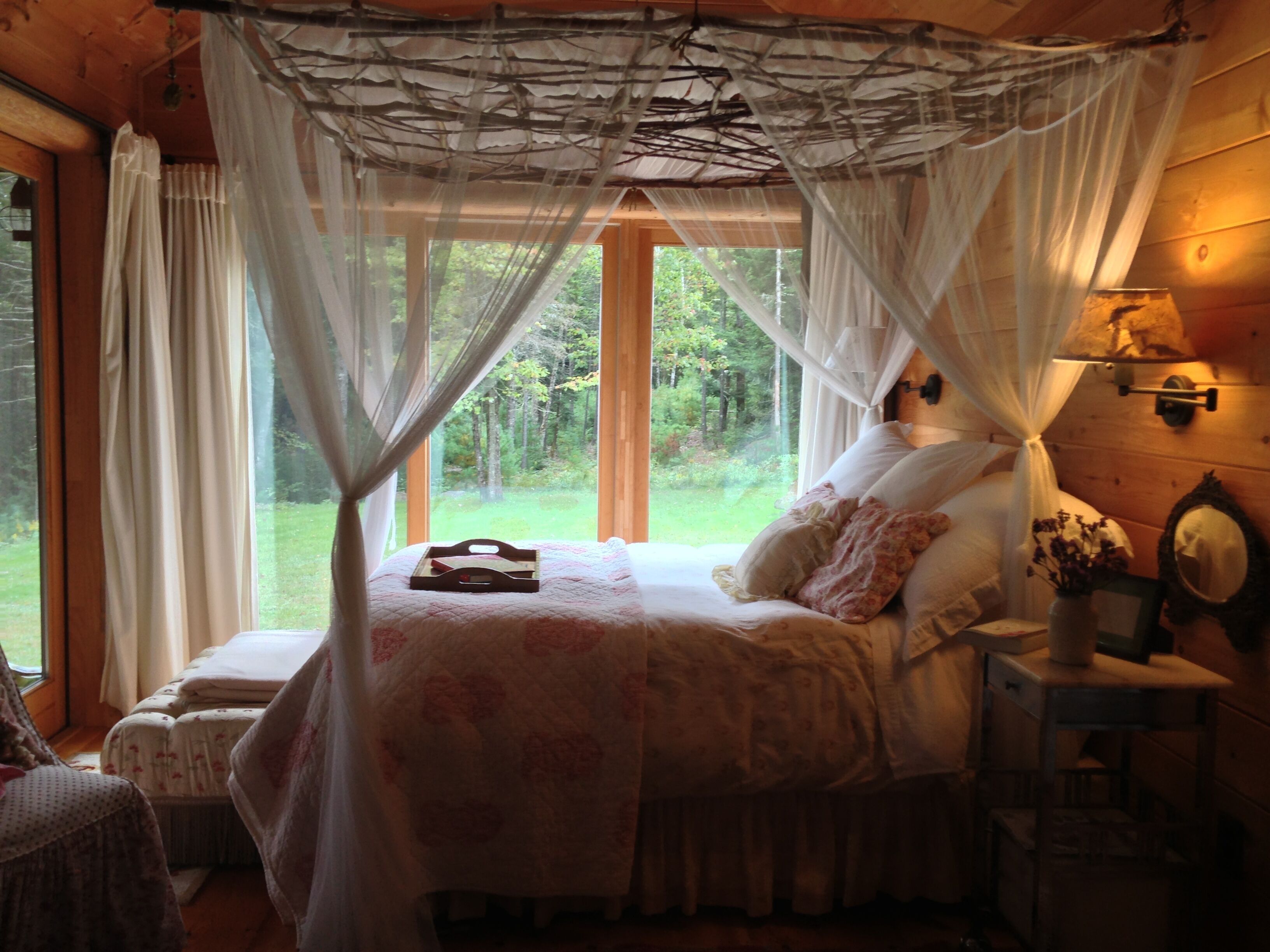 EXCLUSIVE FAMILY COMPOUND LAKE HOUSE & CABINS ON PRISTINE VERY PRIVATE 100 ACRES