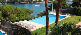 Villa in prima linea a Es Forti, Cala d'Or