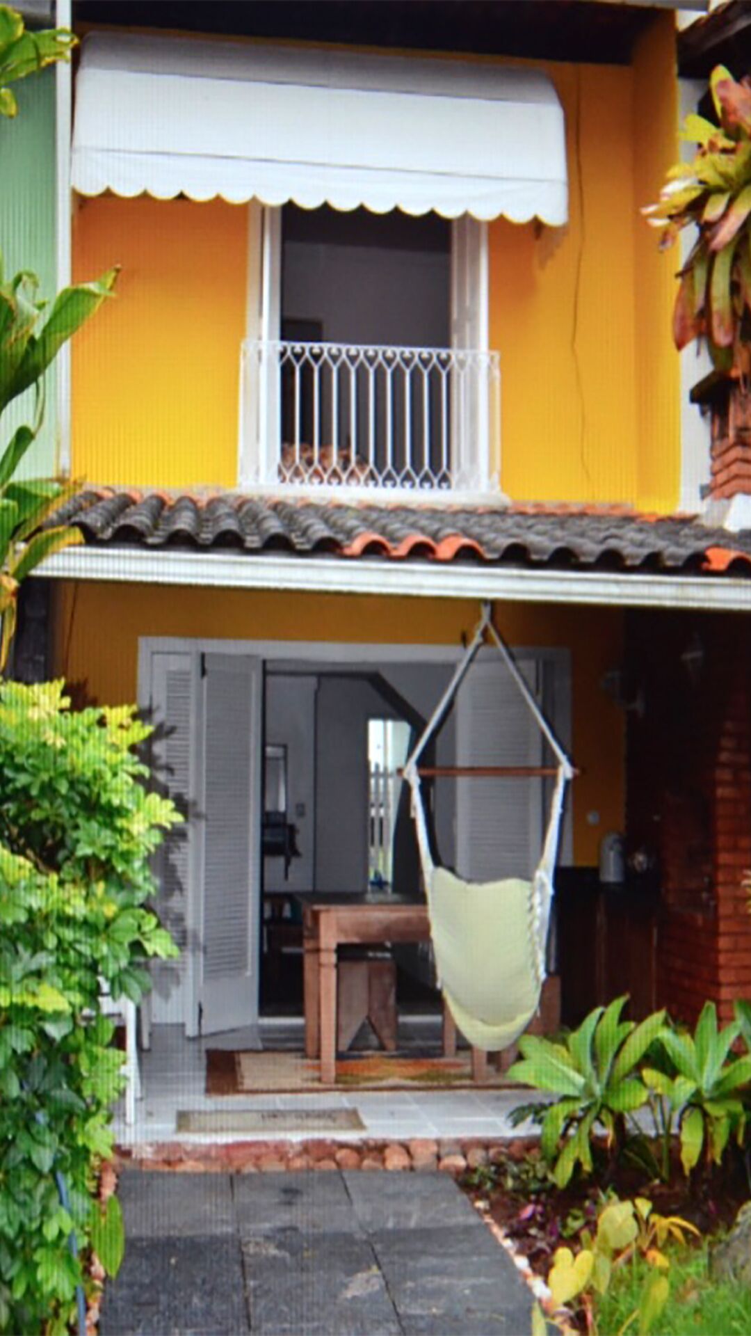 Angra Itanema with sea deck and private kiosk gated community