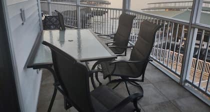 No Steps to Waterfront Condo - Main Channel View, Poolside Access