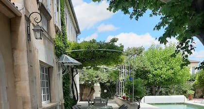 MASTER AUTÉNTICO PROVENZAL CON PISCINA