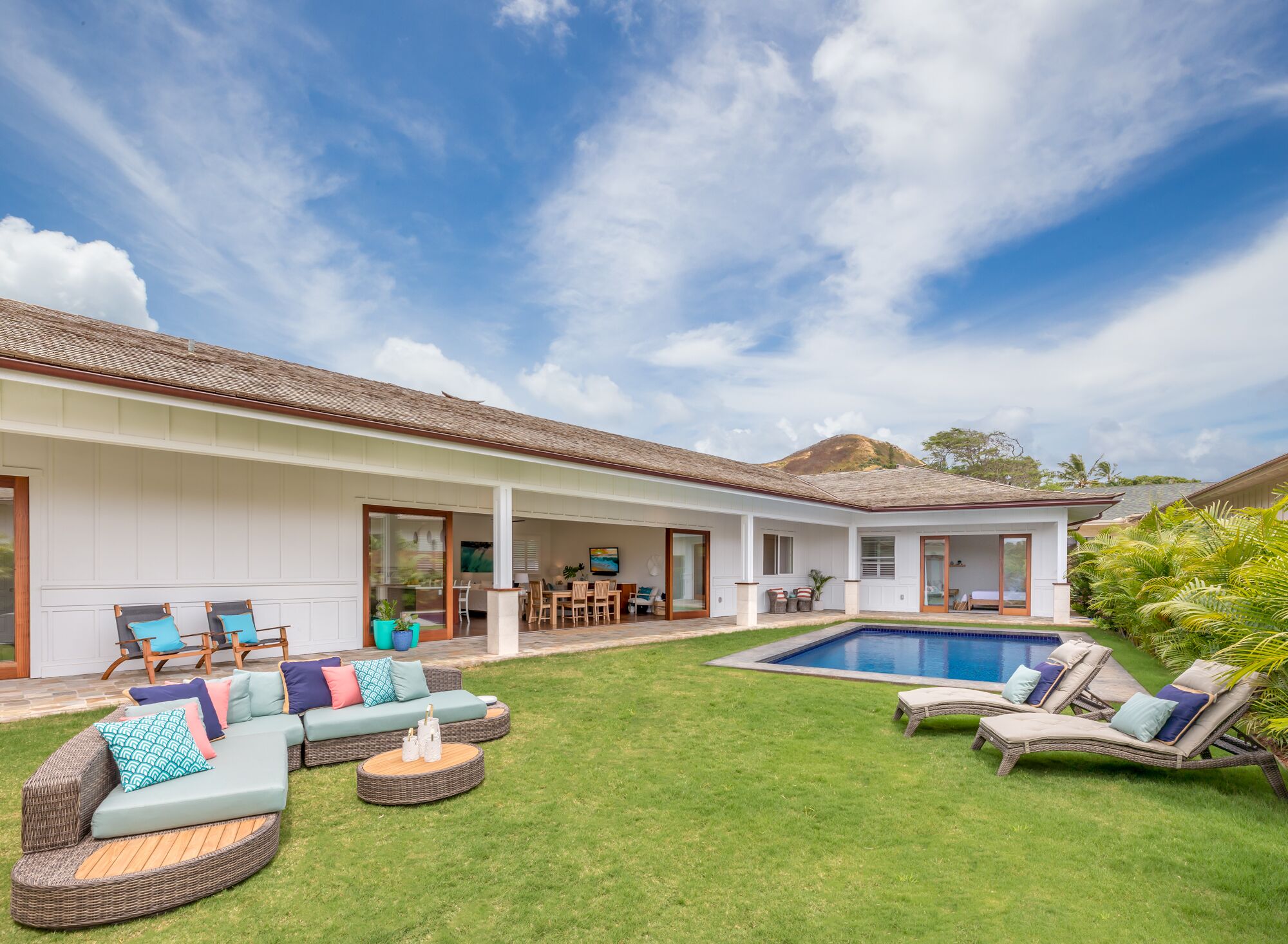 Lanikai Breeze Luxury Beach Home