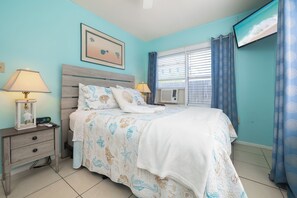 1 habitación, tabla de planchar con plancha, wifi gratis y ropa de cama 