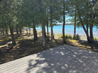 Drummond Island Hotel & Vacation Homes - The Getaway